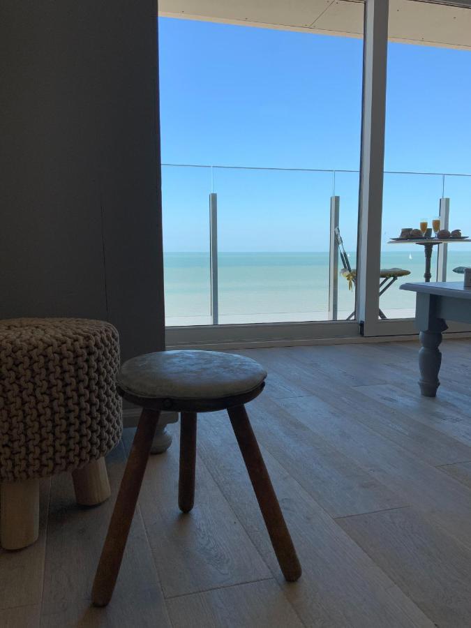 Genieten Van De Vlaamse Kust Met Prachtig Zeezicht De Haan Exterior photo